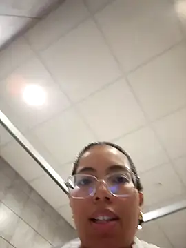 SheenaBrooke online show from October 31, 2025, 4:03 pm