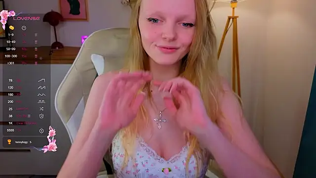 Snapshot of evangel1ne chatting on February 12, 2026, 9:36 pm evangel1ne online show from February 12, 2026, 9:36 pm