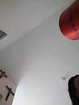 Snapshot of Yaya_Mineira chatting on February 2, 2026, 7:57 pm Yaya Mineira online show from February 2, 2026, 7:57 pm