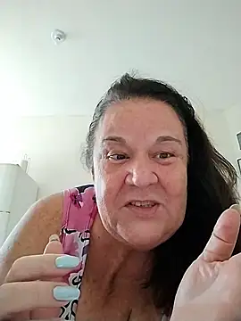 Snapshot of Yaya_Mineira chatting on March 1, 2026, 12:49 pm Yaya Mineira online show from March 1, 2026, 12:49 pm