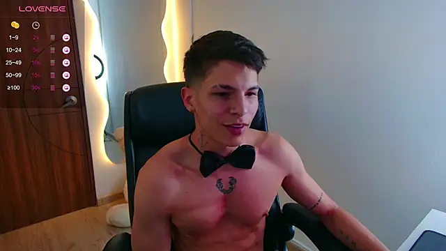 Snapshot of harrisoncuper chatting on February 6, 2025, 2:22 am harrisoncuper online show from February 6, 2025, 2:22 am