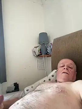 locallad88 online show from April 26, 2026, 8:33 am