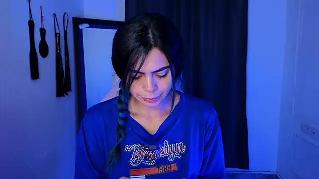 sexyladyy  online show from November 21, 2025, 10:03 am