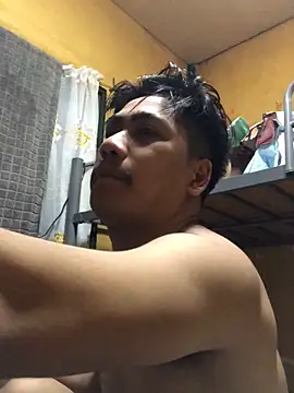 Snapshot of gaysucker6969 chatting on December 1, 2025, 11:33 am gaysucker6969 online show from December 1, 2025, 11:33 am