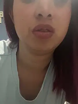 Snapshot of madelaine_blosson chatting on January 31, 2025, 3:20 am madelaine blosson online show from January 31, 2025, 3:20 am