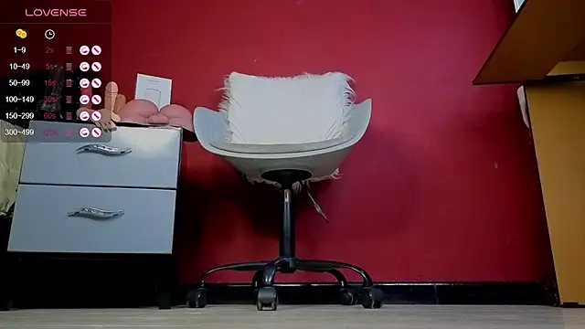 TomLover 12 online show from December 1, 2025, 12:55 am