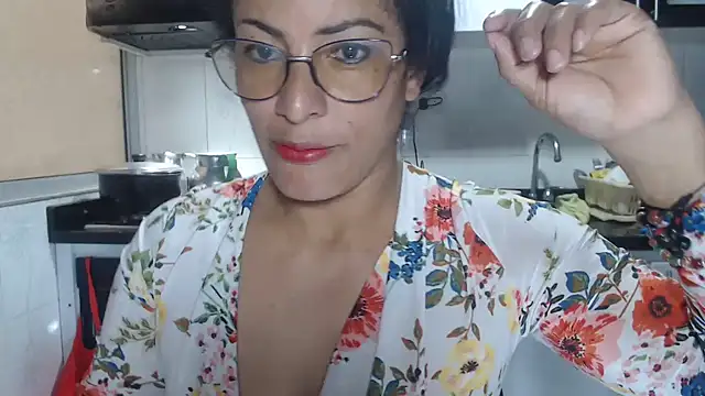 kateleyagrey online show from October 9, 2025, 7:25 pm