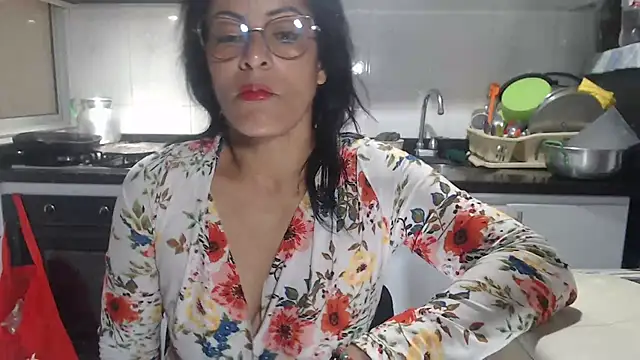 kateleyagrey online show from September 12, 2025, 8:08 pm