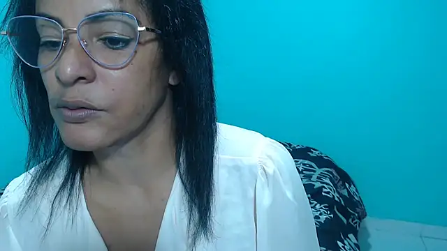 Snapshot of kateleyagrey chatting on February 12, 2026, 6:40 pm kateleyagrey online show from February 12, 2026, 6:40 pm