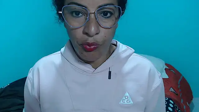 Snapshot of kateleyagrey chatting on February 19, 2026, 7:22 pm kateleyagrey online show from February 19, 2026, 7:22 pm