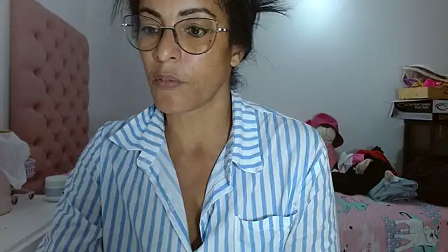 kateleyagrey online show from March 22, 2025, 12:46 pm