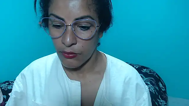 Snapshot of kateleyagrey chatting on February 18, 2026, 7:10 pm kateleyagrey online show from February 18, 2026, 7:10 pm