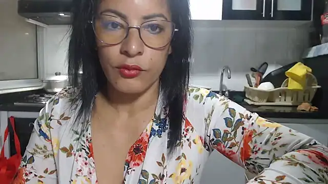 kateleyagrey online show from September 14, 2025, 1:00 pm