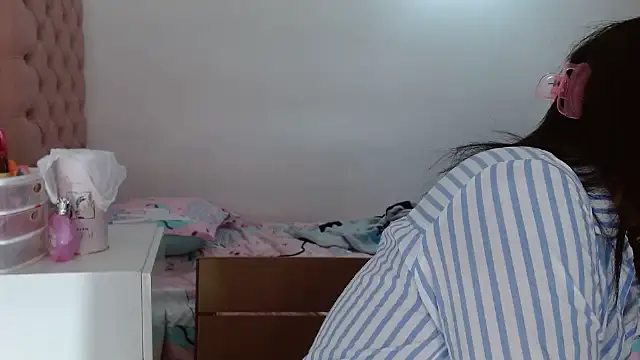 kateleyagrey online show from March 14, 2025, 3:58 pm