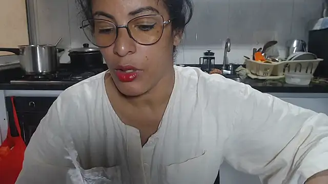 kateleyagrey online show from October 5, 2025, 1:24 pm