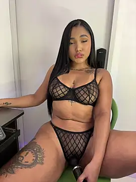 TianaaJackson online show from July 15, 2026, 9:00 pm