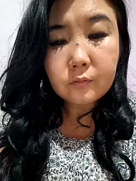 Bet Lu online show from April 23, 2026, 3:24 pm