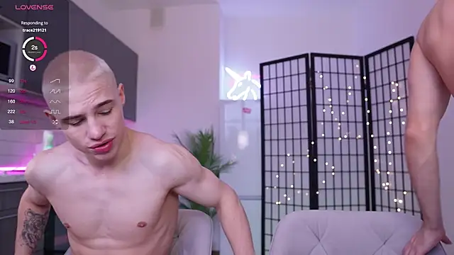 Evan  White  online show from December 2, 2024, 8:15 am