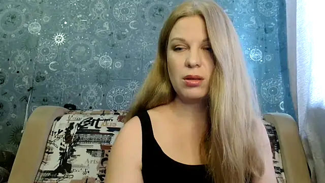 Snapshot of BlondeFox chatting on May 2, 2026, 2:17 am BlondeFox online show from May 2, 2026, 2:17 am