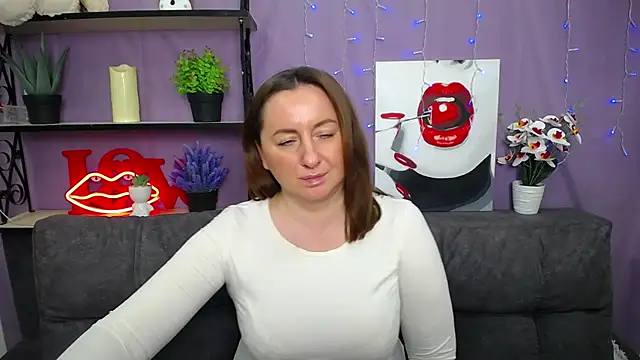 Abby Taylorr online show from March 22, 2025, 1:30 pm