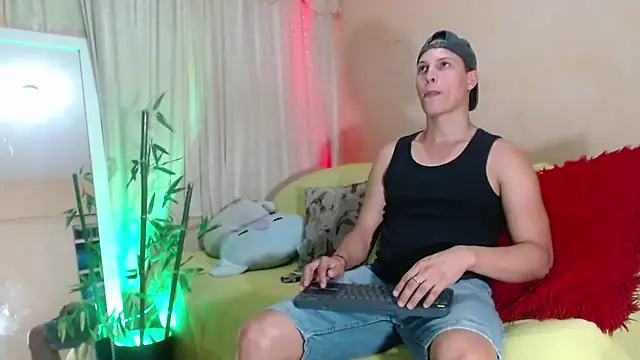 DavidNeill online show from September 17, 2025, 8:55 pm