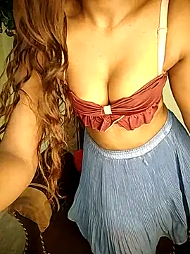 Indian-Squirt online show from March 18, 2025, 3:33 pm