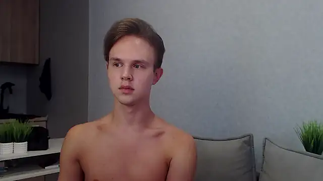 Snapshot of MartinMendez chatting on September 16, 2025, 7:20 am MartinMendez online show from September 16, 2025, 7:20 am