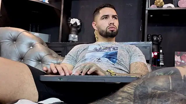 Snapshot of matteosantos chatting on March 1, 2026, 11:54 am matteosantos online show from March 1, 2026, 11:54 am