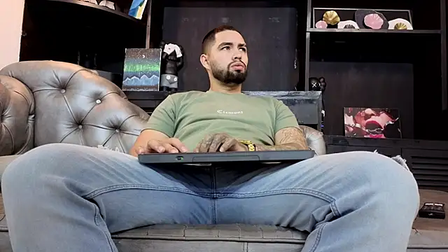 matteosantos online show from April 10, 2026, 12:01 pm