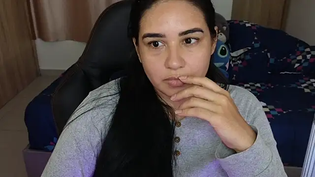 Snapshot of _anastasia chatting on February 21, 2025, 7:43 pm anastasia online show from February 21, 2025, 7:43 pm
