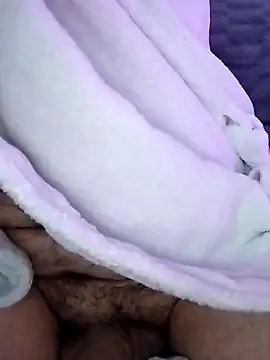 LoGaNfree88 online show from April 16, 2026, 10:34 pm