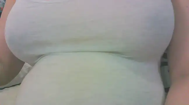 Snapshot of keepmepregnantT chatting on March 17, 2025, 12:14 pm keepmepregnantT online show from March 17, 2025, 12:14 pm