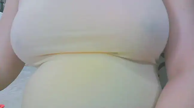 Snapshot of keepmepregnantT chatting on February 13, 2025, 8:59 am keepmepregnantT online show from February 13, 2025, 8:59 am