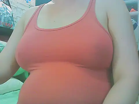 Snapshot of keepmepregnantT chatting on October 8, 2025, 11:45 am keepmepregnantT online show from October 8, 2025, 11:45 am
