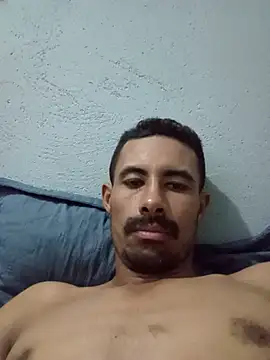 Moreira3307 online show from June 22, 2026, 10:40 pm