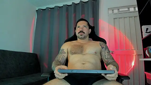 Pierre Vidal online show from November 19, 2025, 9:37 pm