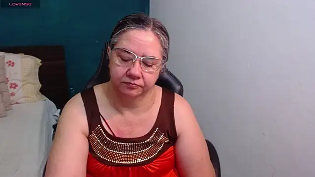 Snapshot of scaelettdubois chatting on June 7, 2026, 10:04 pm scaelettdubois online show from June 7, 2026, 10:04 pm
