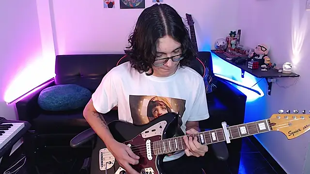 Snapshot of malik_harrison__ chatting on March 10, 2025, 5:50 pm malik harrison   online show from March 10, 2025, 5:50 pm