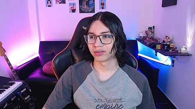 Snapshot of malik_harrison__ chatting on March 19, 2025, 2:46 pm malik harrison   online show from March 19, 2025, 2:46 pm