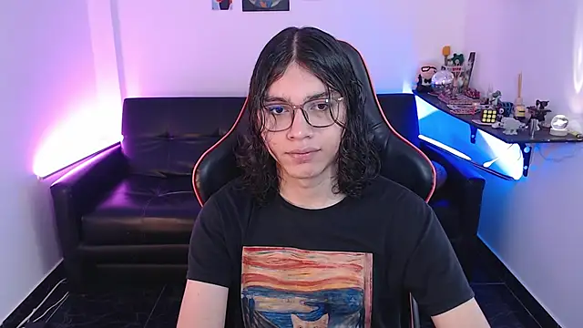 Snapshot of malik_harrison__ chatting on September 25, 2025, 3:40 pm malik harrison   online show from September 25, 2025, 3:40 pm