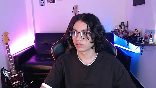 Snapshot of malik_harrison__ chatting on January 21, 2025, 4:58 pm malik harrison   online show from January 21, 2025, 4:58 pm