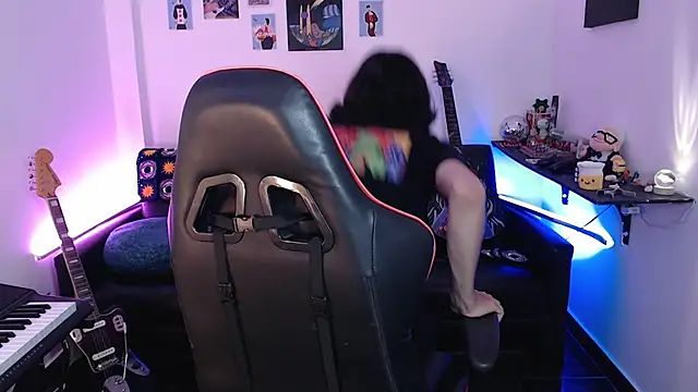 Snapshot of malik_harrison__ chatting on March 14, 2025, 2:30 pm malik harrison   online show from March 14, 2025, 2:30 pm