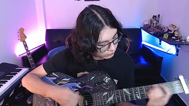 Snapshot of malik_harrison__ chatting on March 7, 2025, 5:38 pm malik harrison   online show from March 7, 2025, 5:38 pm