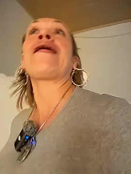 sexymarilyncolombia online show from March 4, 2026, 2:58 pm