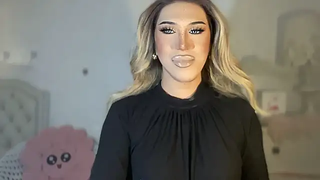 Ts glamxxxx online show from October 22, 2025, 3:06 am