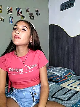 Little Naughty Nicole online show from April 17, 2026, 6:27 am