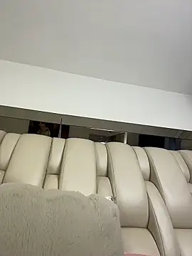 ALISSON FOXXX1 online show from February 18, 2026, 10:50 pm