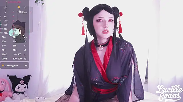 Snapshot of lucille_evans chatting on October 25, 2025, 4:00 am lucille evans online show from October 25, 2025, 4:00 am