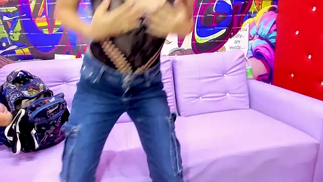 Snapshot of miacam-hot chatting on November 21, 2025, 11:20 am miacam-hot online show from November 21, 2025, 11:20 am