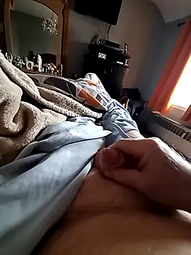 Snapshot of rem4001@xh chatting on May 3, 2026, 11:37 am rem4001xh online show from May 3, 2026, 11:37 am
